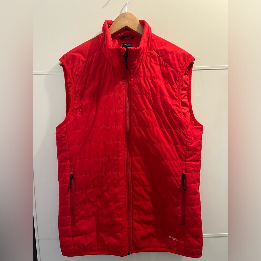 Icebreaker insulated vest (medium)